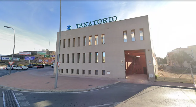 Fachada de Funeraria en Almería