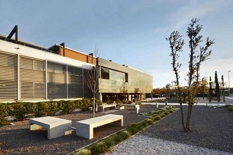 Fachada de Tanatorio en L'Hospitalet de Llobregat