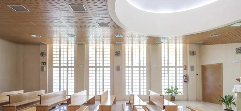 Instalaciones interiores de Tanatorio en Santa Fe