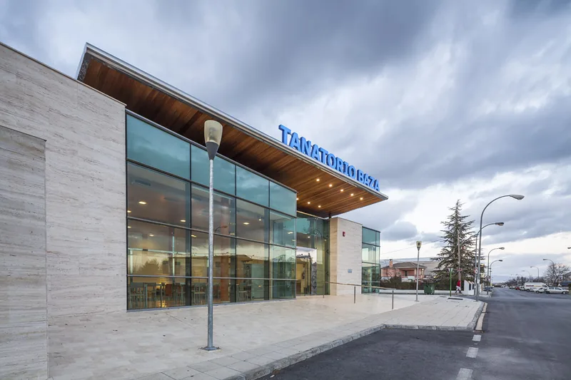 Aparcamiento de Tanatorio en Baza