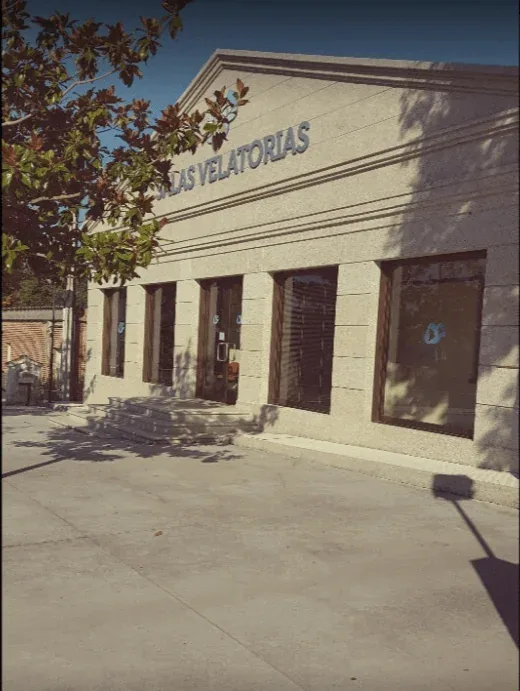 Fachada de Tanatorio Lalín. Servicios Funerarios Lalín, Pontevedra.