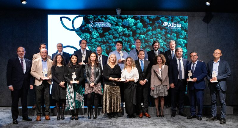 grupo albia entrega los galardones de los i premios albia de sostenibilidad en el sector funerario