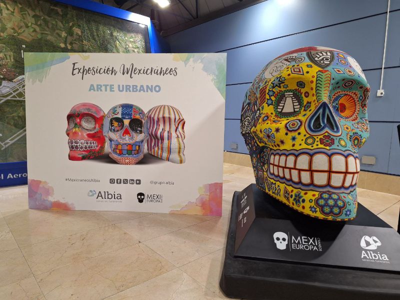aterriza en el aeropuerto adolfo suárez madrid barajas la reconocida exposición de arte urbano mexicráneos europa impulsada por grupo albia